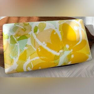 Vintage MELE Jewelry Box Travel Hardshell Clamshell Earring Case - Floral